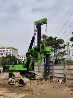 محفر حفر هيدروليكي دواري عالي الأداء بالكامل 320kN.M عزم 2000 قطر حفر الزحف الهيدروليكي