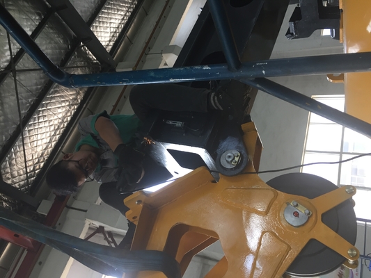 KR60A الروتاري دق خوازيق آلة حفر مركزية خرسانية / آلة حفر نفق 65 KN