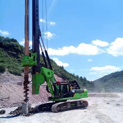 عمق الحفر 83m آلة تحميل الطوابق الدوارة قطر 2500Mm عزم الدوران 360 KN.M KR360c جهاز تحميل الطوابق الدواري