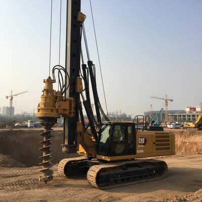 جهاز الحفر الدوراني الهيدروليكي بهيكل CAT KR300C بعمق 54 مترًا وعزم دوران 320 كيلو نيوتن متر وقطر 2500 مم
